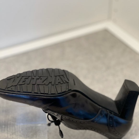 Stuart Weitzman Leather Shoes! - Picture 6 of 14